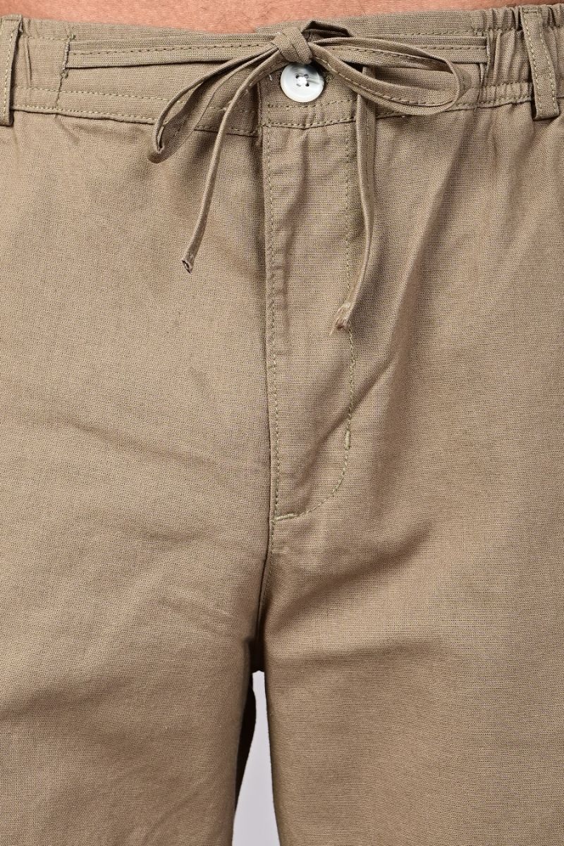 STAGBEETLE Beige Loose Fit Cotton Pant For Men view 4