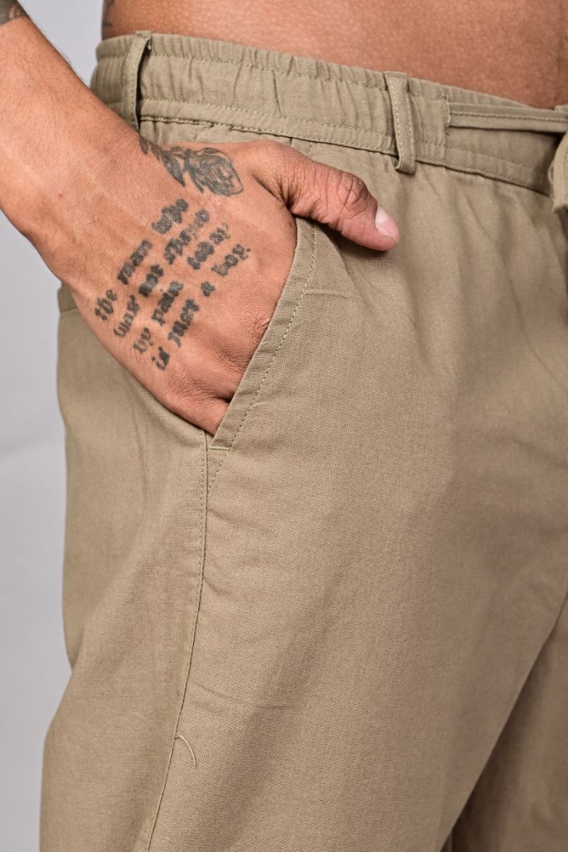 STAGBEETLE Beige Loose Fit Cotton Pant For Men view 5